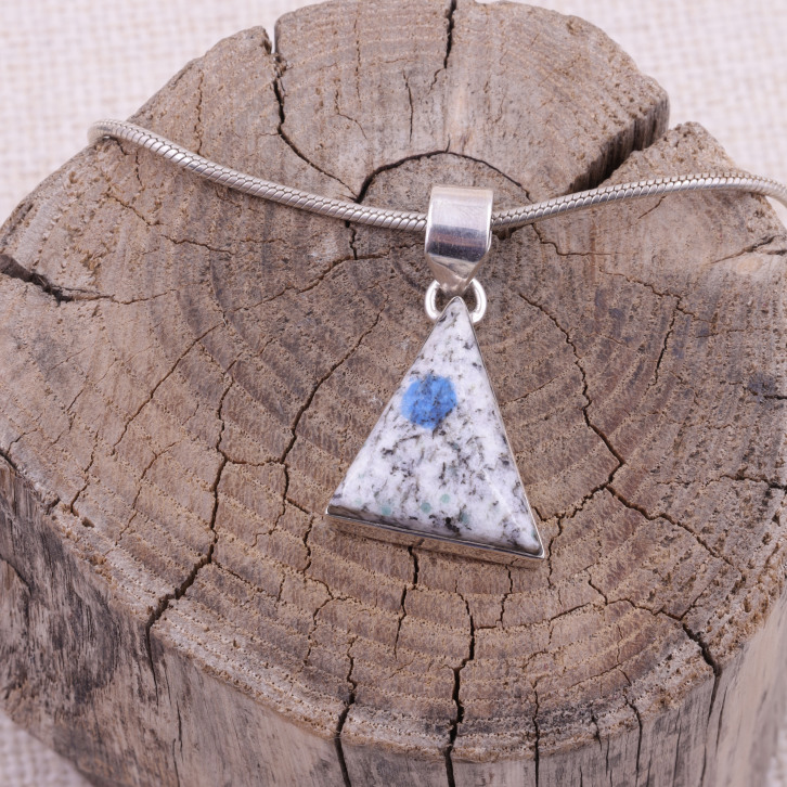 Pendentif en argent et pierre jaspe mont K2