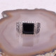 Bague en argent et onyx