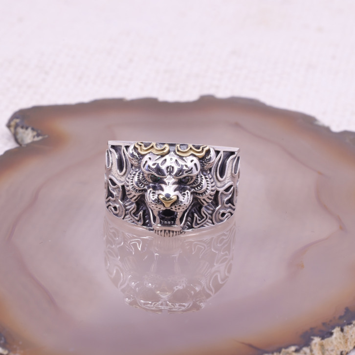 Bague en argent et cuivre - tigre aux yeux verts